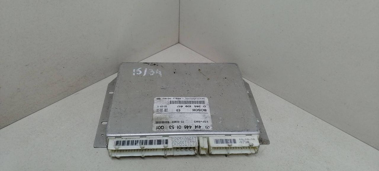 Блок управления ABS/ESP Mercedes-Benz Vaneo W414 2003, BOSCH, 0265109617, 4144460153 - фото №1