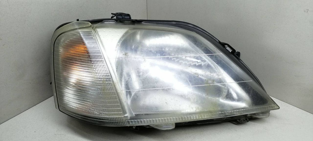 фара правая Dacia Logan 1 поколение 2007, 1.5 л., DCi, дизель, 5МКПП, универсал, передний привод, 8200211006, 89029770 - фото №1