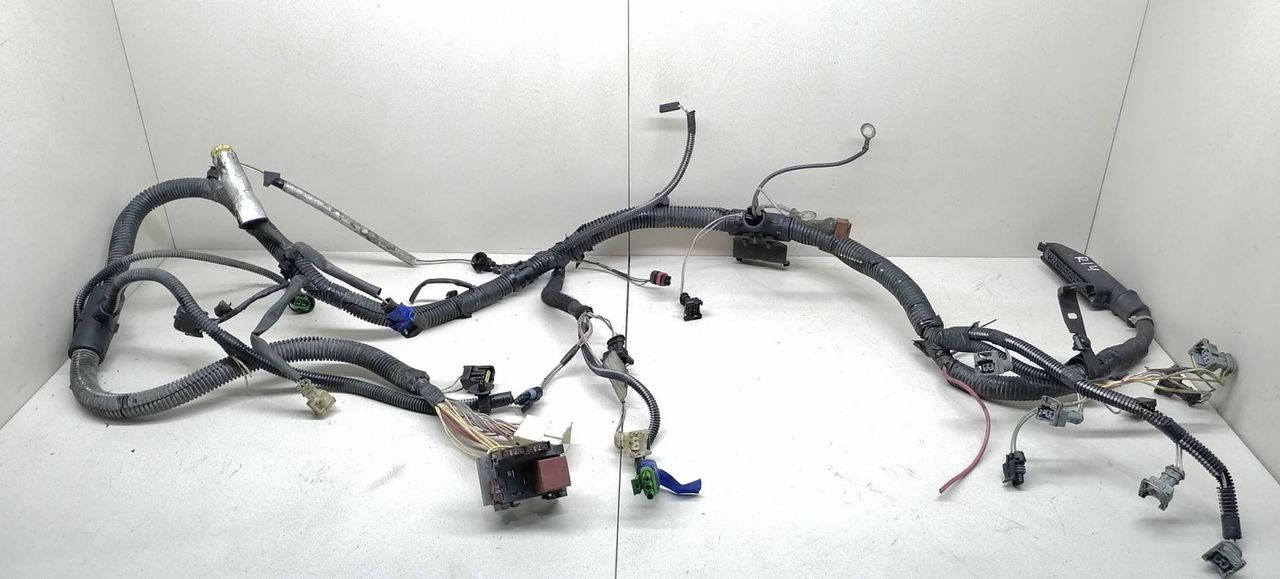 проводка подкапотная Renault Megane 1 поколение DA0F 1997, 1.6 л., i, K7M 702, бензин, 5МКПП, синий, купе, передний привод - фото №1