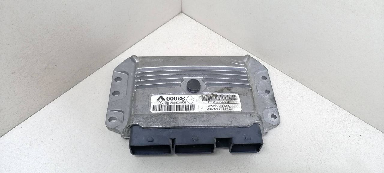 блок управления двигателем Renault Laguna 2 поколение 2004, 1.4 л., бензин, МКПП, хетчбэк 5 дв., 8200298457, 8200298463, 21584153-3B1, 317356474B - фото №1