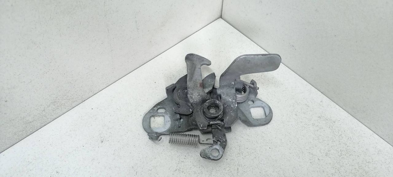 замок капота Peugeot 607 1 поколение 9D 2003, 2.2 л., HDi, 4HX (DW12TED4/FAP), дизель, АКПП, синий, седан, передний привод, 793454 - фото №1
