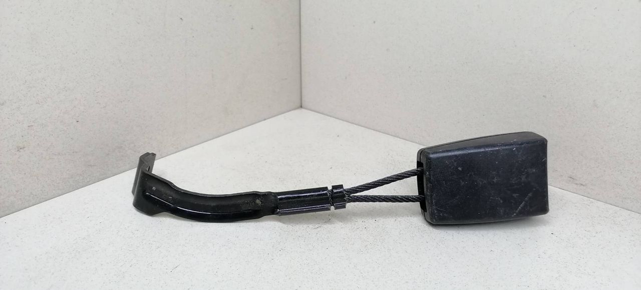 замок ремня безопасности Skoda Octavia 2 поколение (A5) 1Z 2005, 1.9 л., TDi, BJB, дизель, 5МКПП, бежевый, хетчбэк 5 дв., передний привод, 1Z1858472C - фото №1