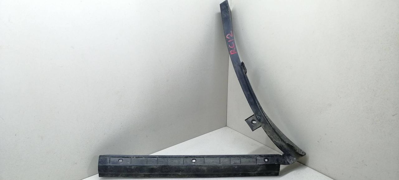 Крепление бампера заднего Volkswagen Passat B5 3B5 1997, 1.9 л., TDi, AHU, дизель, 5МКПП, серебристый, седан, передний привод, 3B5807394A - фото №1