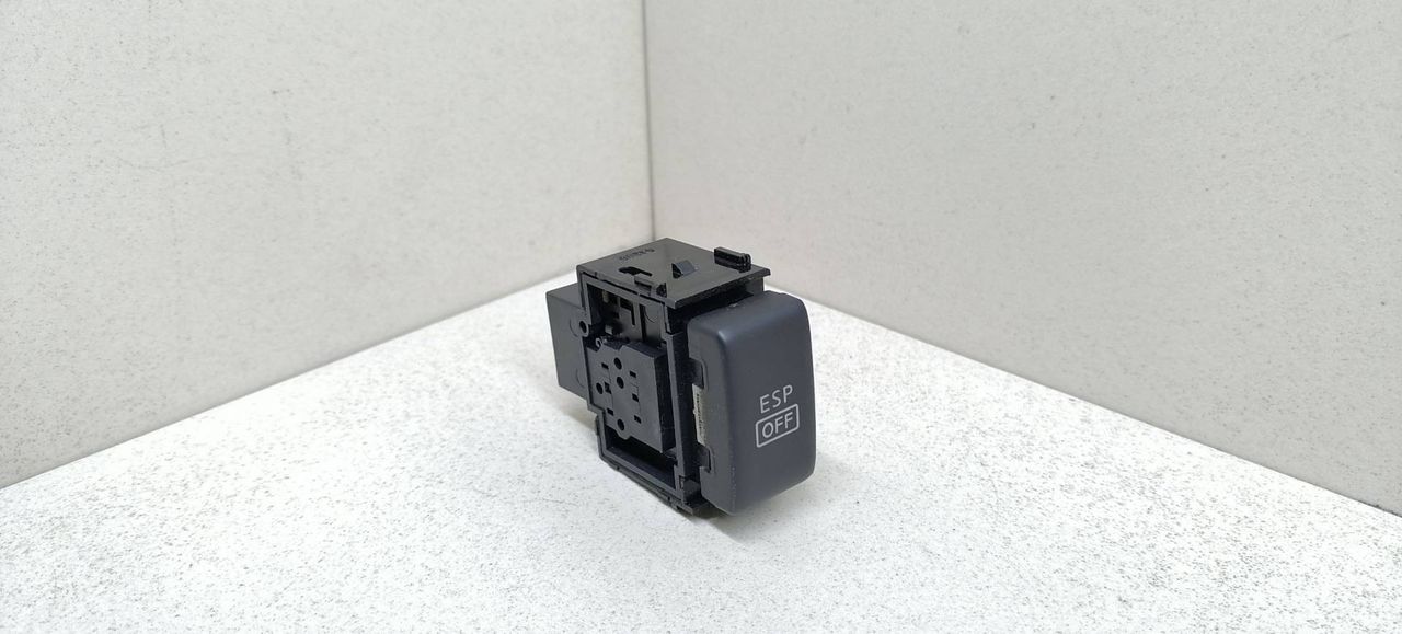 кнопка ASC / ESP Nissan Murano Z50 2005, 3.5 л., i, VQ35DE, бензин, АКПП, серый, внедорожник 5 дв., полный привод, 251451AA0B - фото №1
