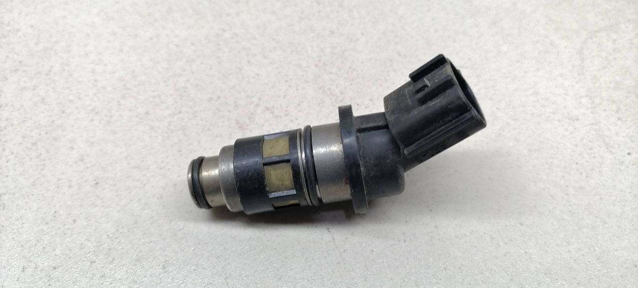 форсунка Nissan Sunny N14 1995, JS50-1 - фото №1
