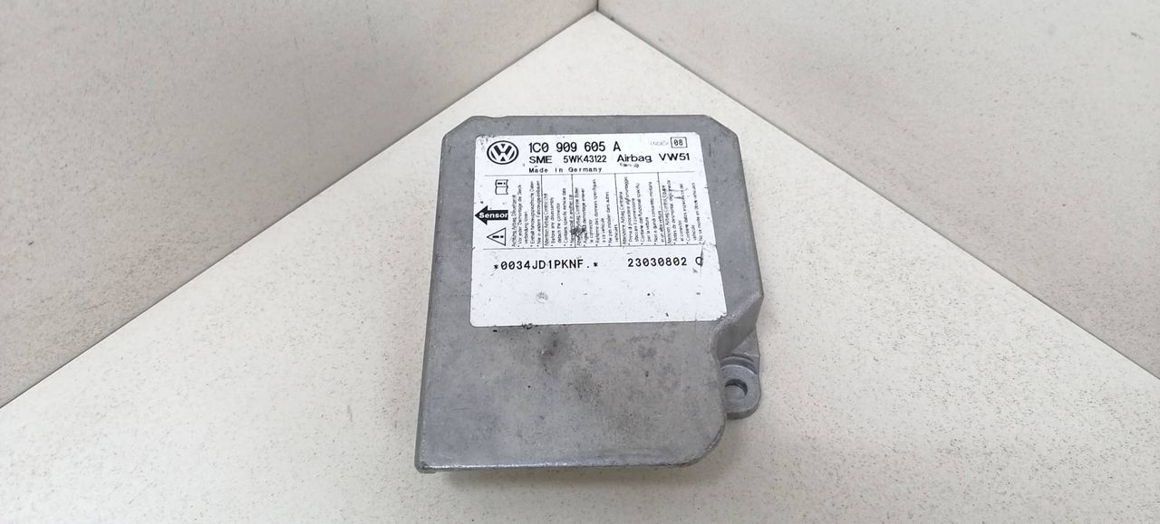 блок AirBag Volkswagen Transporter T5 2003, 1C0909605A, 5WK43122 - фото №1