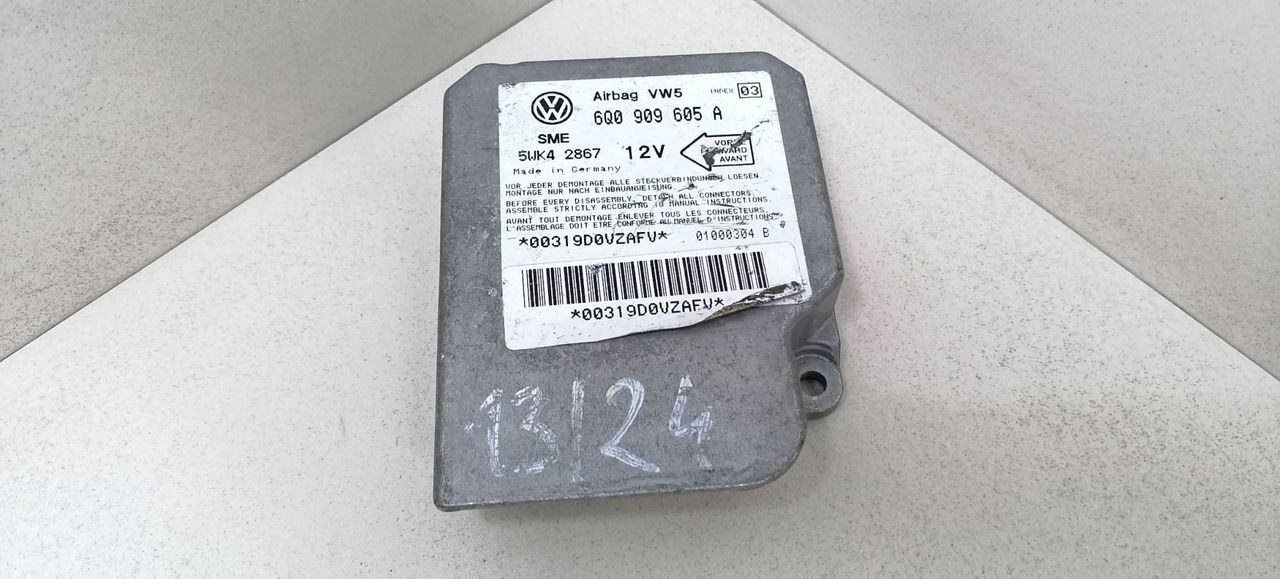 блок AirBag Volkswagen Passat B5 2000, 6Q0909605A, 5WK42867 - фото №1