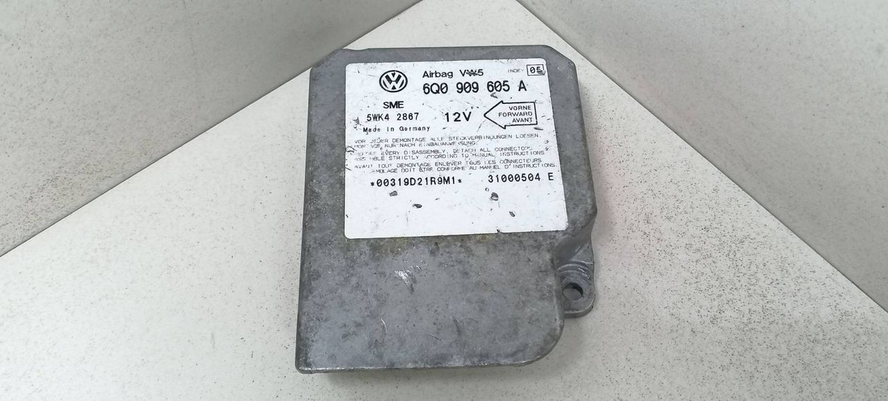 блок AirBag Volkswagen Caddy 2 поколение 2000, 6Q0909605A, 5WK42867 - фото №1