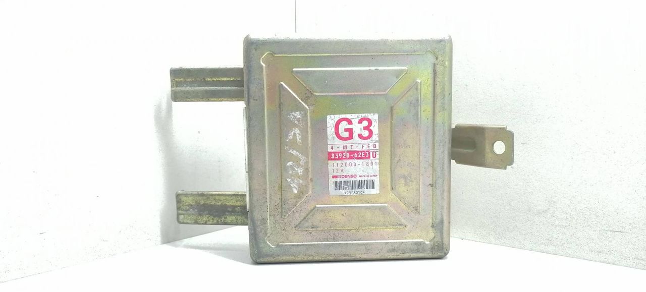 блок управления двигателем Suzuki Swift 2 поколение 1996, 1.3 л., бензин, DENSO, 33920-62E3, 11200-1801, G3 - фото №1