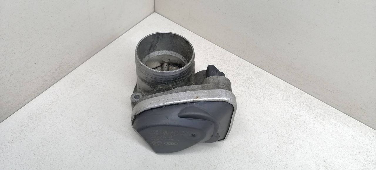 заслонка дроссельная Audi A4 B6 2004, 1.6 л., бензин, 408238323, 408238008, 036133062M - фото №1