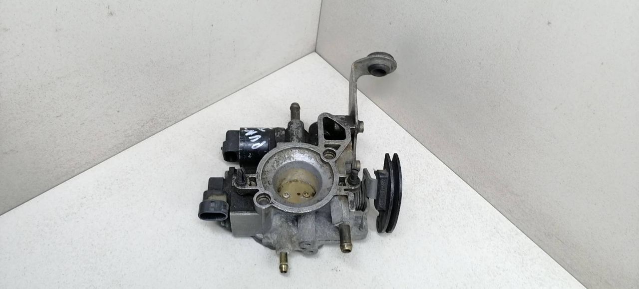 заслонка дроссельная Fiat Punto 1 поколение 1996, MAGNETIMARELLI, H863750, 858828G - фото №1