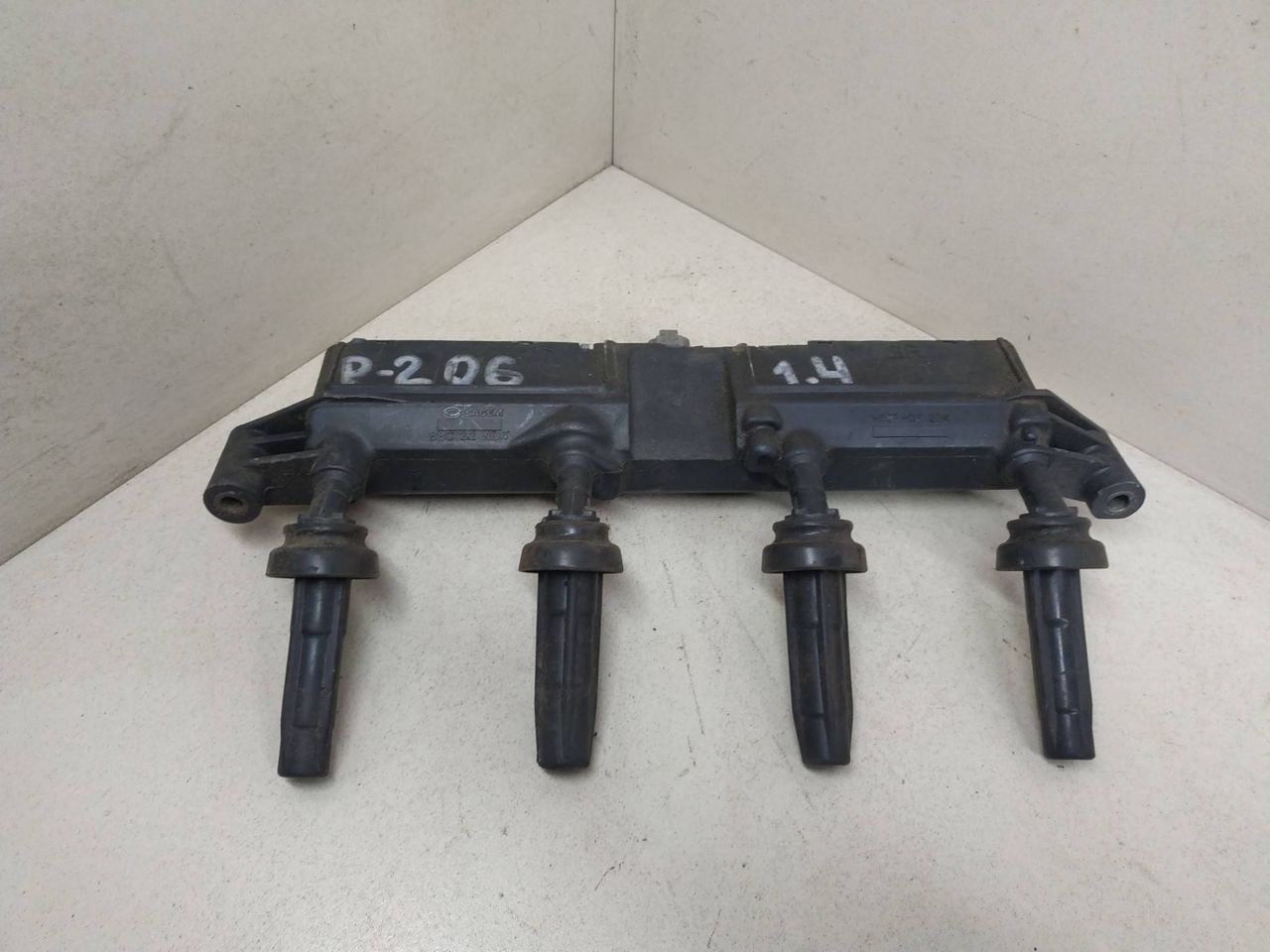 Наконечник свечной Peugeot 206 1 поколение 2000, 1.0 л., бензин, SAGEM - фото №1