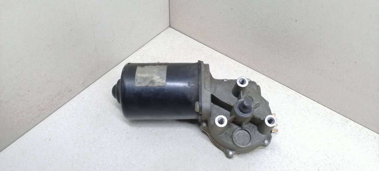 моторчик передних стеклоочистителей (дворников) Volkswagen Bora 1 поколение 2002, 1.9 л., TDi, ATD, дизель, 5МКПП, серебристый, седан, передний привод, 1J1955113C - фото №1
