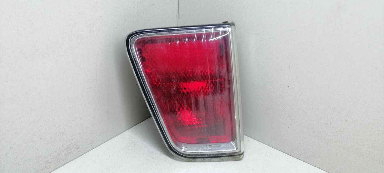 фонарь крышки багажника левый Nissan Murano Z50 2005, 3.5 л., i, VQ35DE, бензин, АКПП, серый, внедорожник 5 дв., полный привод, KOITO, 236-63800 - фото №1