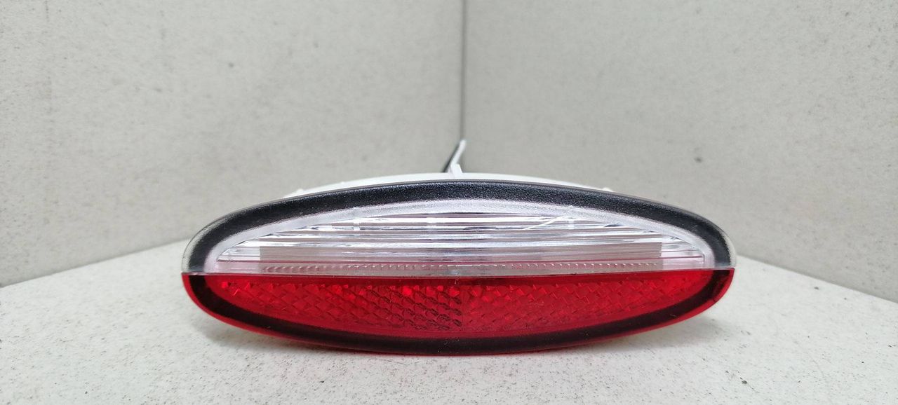 подсветка двери передней левой Renault Laguna 3 поколение BT0A 2009, 1.5 л., DCi, K9K 780, дизель, 6МКПП, серый, хетчбэк 5 дв., передний привод, 8200003263B - фото №1