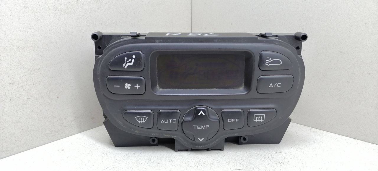 блок управления печки / климат-контроля Peugeot 307 1 поколение 2001, 2.0 л., HDi, RHY (DW10TD), дизель, 5МКПП, синий, хетчбэк 5 дв., передний привод, BEHR, 96430991ZR, 9140010385 - фото №1