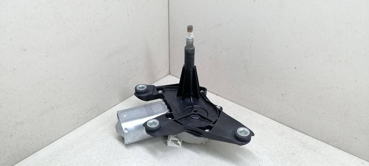 моторчик заднего стеклоочистителя (дворника) Renault Modus 1 поколение JP0J 2004, 1.4 л., i, K4J 770, бензин, 5МКПП, красный, хетчбэк 5 дв., передний привод, 53024812, 8200313354A - фото №1