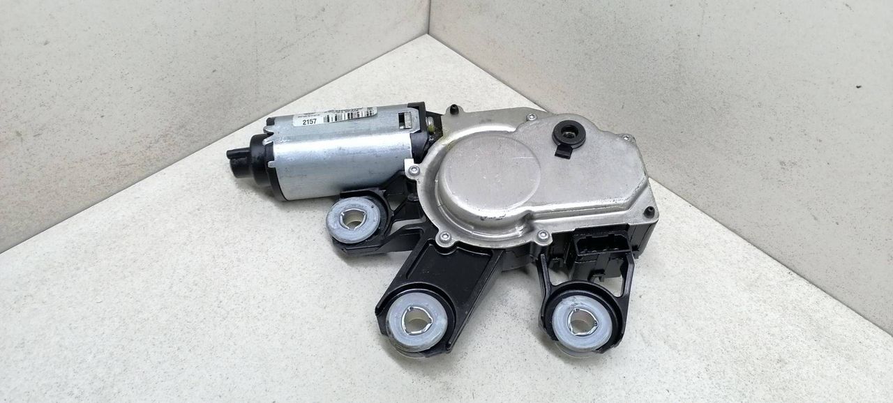 моторчик заднего стеклоочистителя (дворника) Volkswagen Touareg 1 поколение 2005, 3.2 л., i, BMX, бензин, АКПП, серый, внедорожник 5 дв., полный привод, VALEO, 53032612, 7L0955712C - фото №1