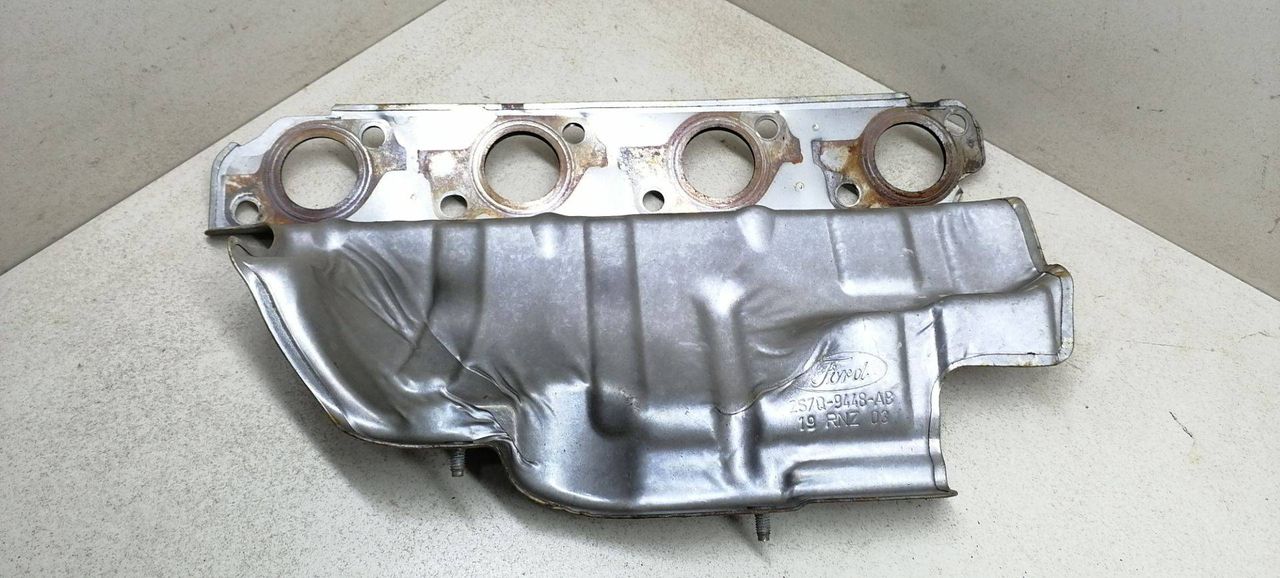 тепловой экран моторного отсека Ford Mondeo 3 поколение 2003, 2.0 л., TDCi, дизель, 5МКПП, серебристый, хетчбэк 5 дв., передний привод, 2S7Q-9448-AB - фото №1
