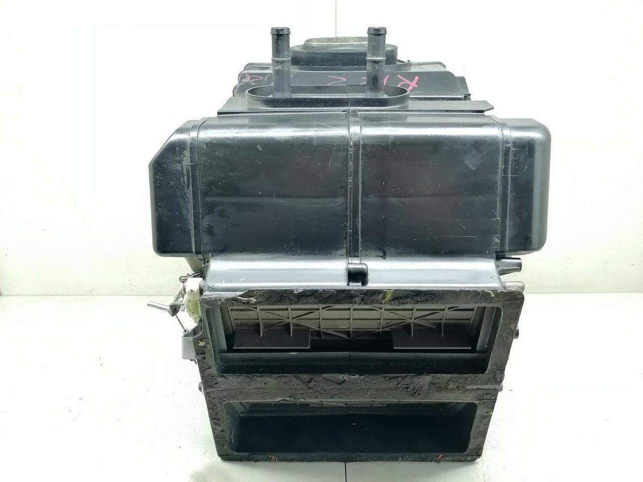 корпус отопителя (печки) Nissan Almera N16 2000, 2.2 л., DTi, YD22DDT, дизель, 5МКПП, серебристый, хетчбэк 5 дв., передний привод, 27100-BN075 - фото №1