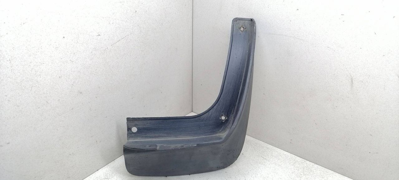 брызговик Daewoo Lanos T100 1999, 1.5 л., i, бензин, 5МКПП, бордовый, хетчбэк 5 дв., передний привод, 86870-2L000 - фото №1