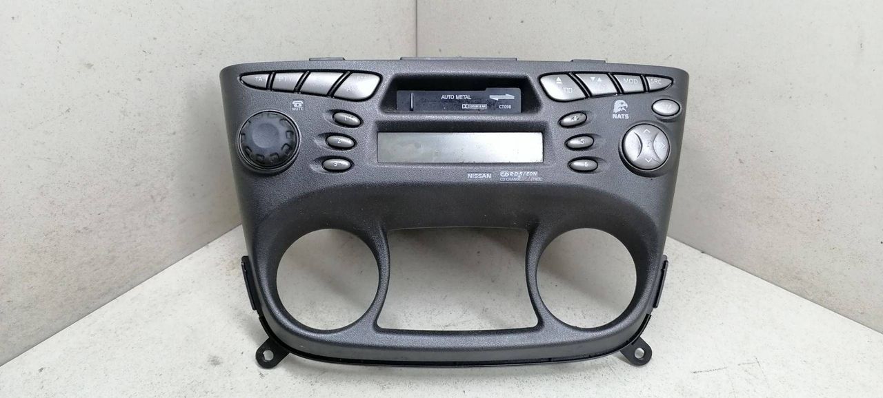 магнитола Nissan Almera N16 2000, 2.2 л., DTi, YD22DDT, дизель, 5МКПП, серебристый, хетчбэк 5 дв., передний привод, 28113BN314, PN-1628M, ZU-4778 - фото №1