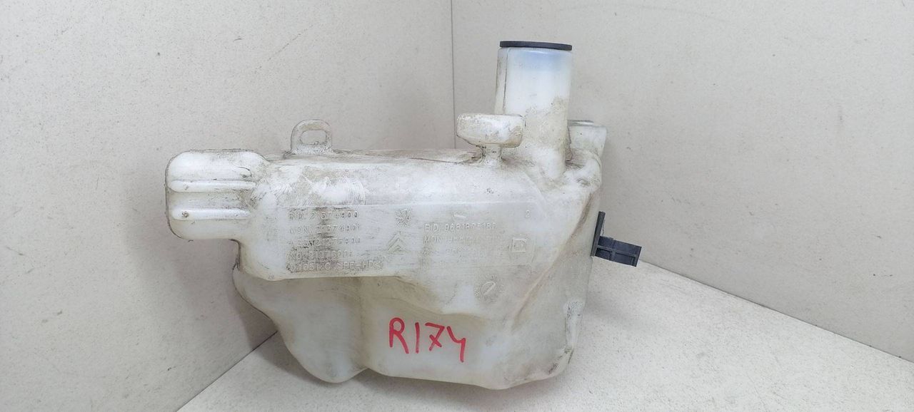 бачок омывателя Citroen C4 Grand Picasso 1 поколение 2007, 1.6 л., HDi, 9HZ (DV6TED4), дизель, 5МКПП, минивэн, передний привод, 9681875580, 96818751180, 9681860980 - фото №1