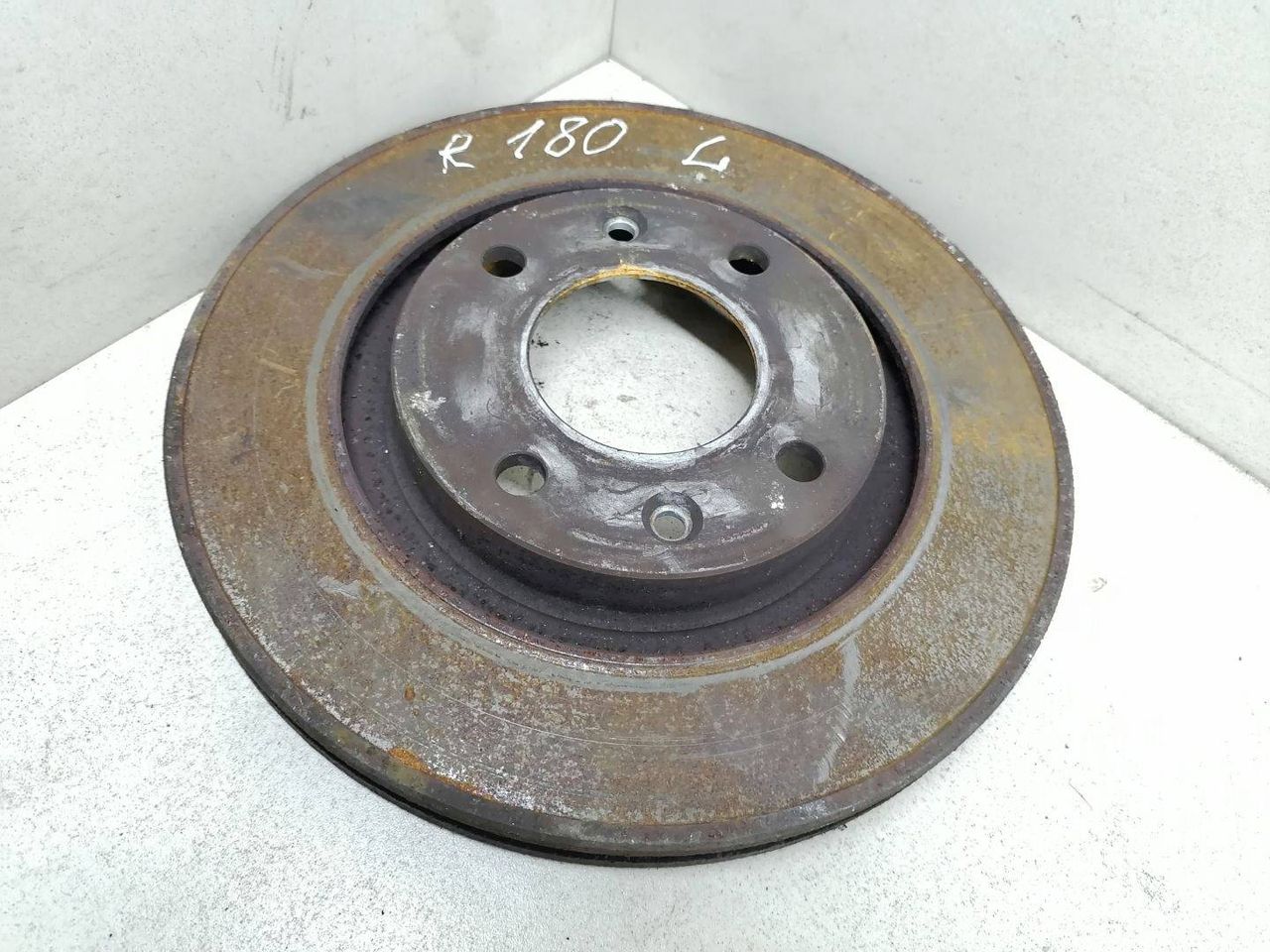 диск тормозной передний Peugeot 1007 1 поколение 2005, 1.4 л., HDi, 8HZ (DV4TD), дизель, 5МКПП, серебристый, хетчбэк 3 дв., 4246W7 - фото №1