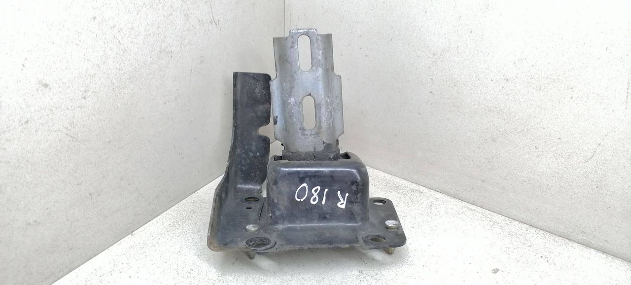 подушка крепления двигателя Peugeot 1007 1 поколение 2005, 1.4 л., HDi, 8HZ (DV4TD), дизель, 5МКПП, серебристый, хетчбэк 3 дв., 181392 - фото №1