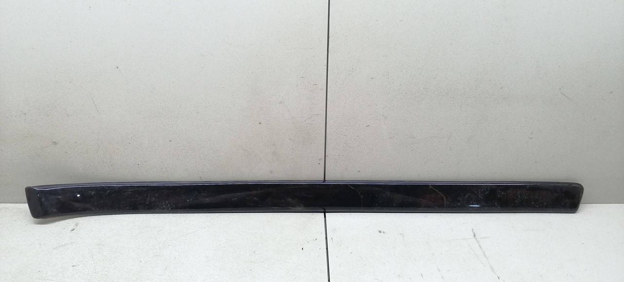 накладка двери (крышки) багажника Audi A4 B5 1996, 1.9 л., TDi, AHU, дизель, 5МКПП, зелёный, седан, 8D0867410 - фото №1