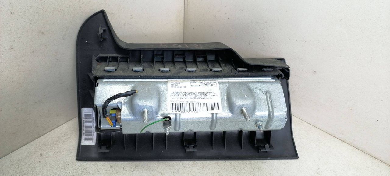 подушка безопасности пассажира Citroen C4 Grand Picasso 1 поколение 2007, 1.6 л., HDi, 9HZ (DV6TED4), дизель, 5МКПП, минивэн, передний привод, 96600568ZD - фото №1