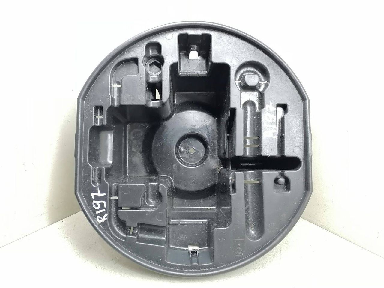 ящик под инструменты Citroen C4 1 поколение 2005, 2.0 л., i, RFJ (EW10A), бензин, АКПП, т.серый, хетчбэк 5 дв., передний привод, 9651763480 - фото №1