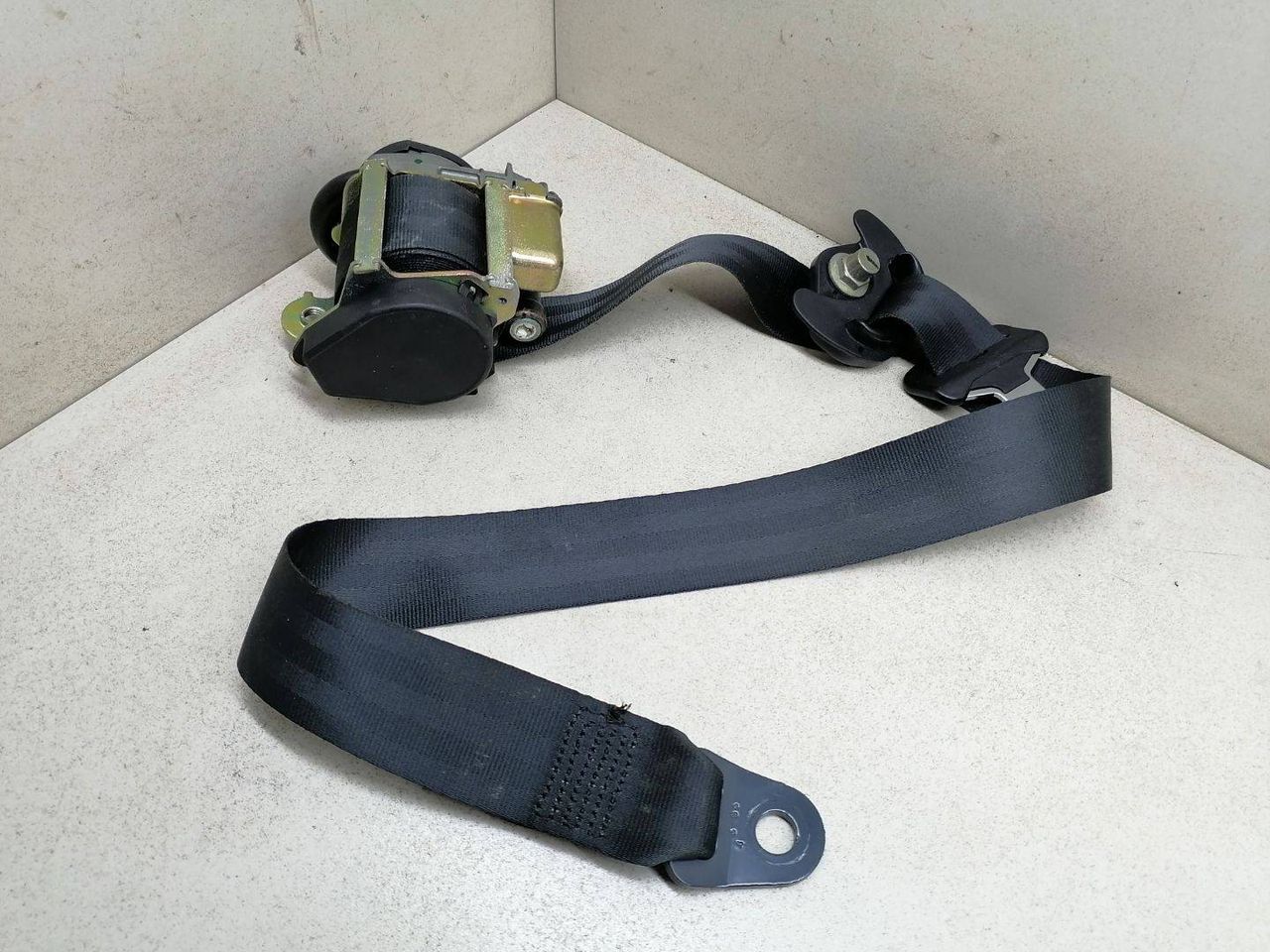 ремень безопасности Citroen C4 1 поколение 2005, 2.0 л., i, RFJ (EW10A), бензин, АКПП, т.серый, хетчбэк 5 дв., передний привод, 96527696 - фото №1