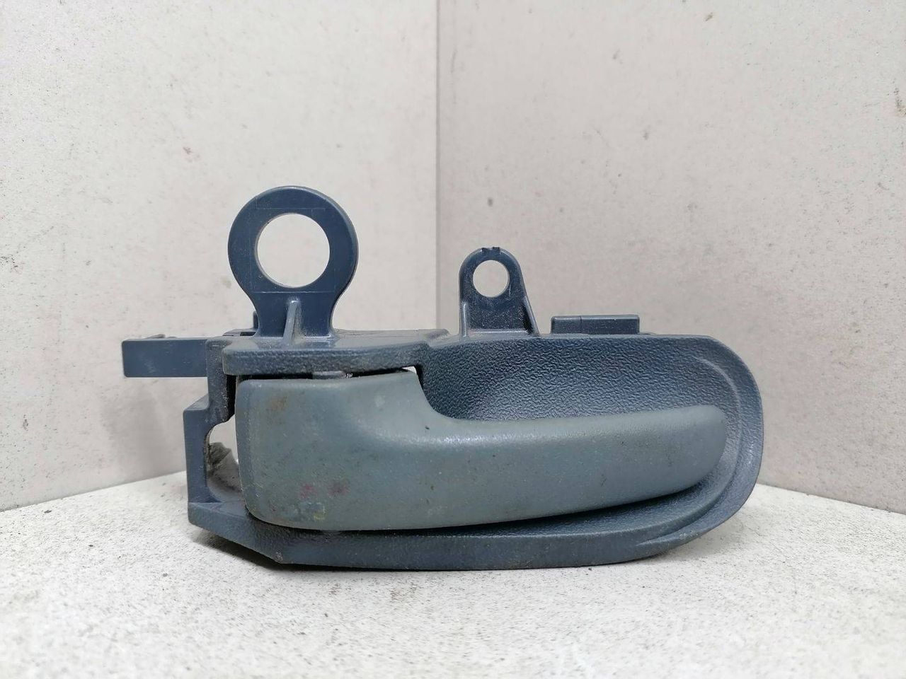 ручка внутренняя передняя левая Toyota Yaris P1 2002, хетчбэк 3 дв., 6920652010H0, 6920652010B0 - фото №1