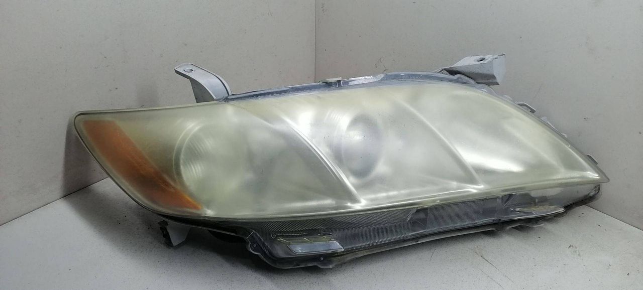фара правая Toyota Camry 7 поколение XV40 2008, 2.4 л., 2AZ-FE, бензин, АКПП, серебристый, седан, передний привод, 8111006202 - фото №1