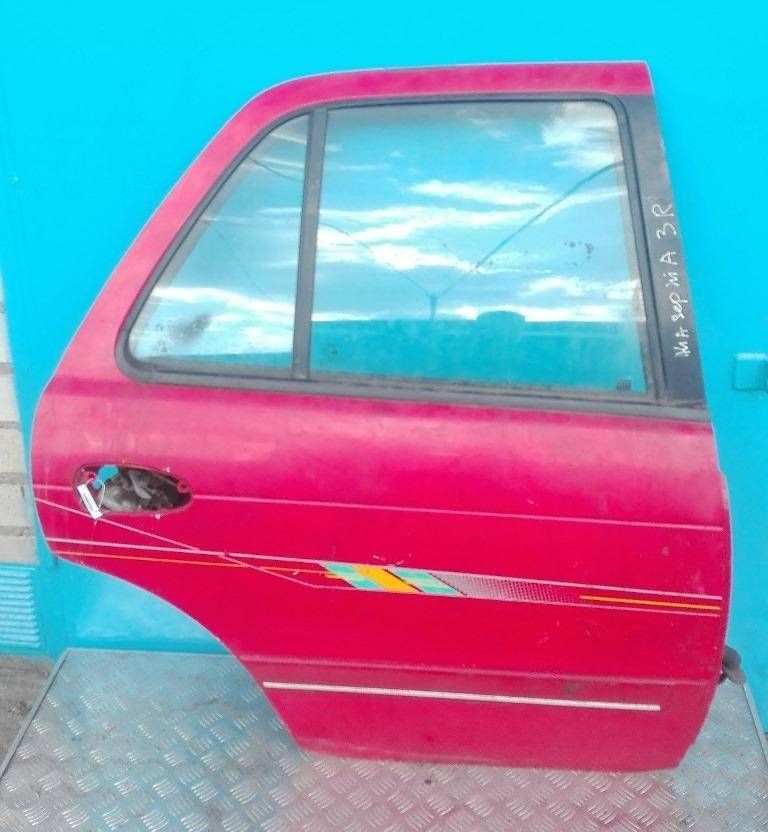 стекло двери задней правой Kia Sephia 1 поколение 1994, 1.5 л., i, B5, бензин, МКПП, передний привод, 0K20372511 - фото №1