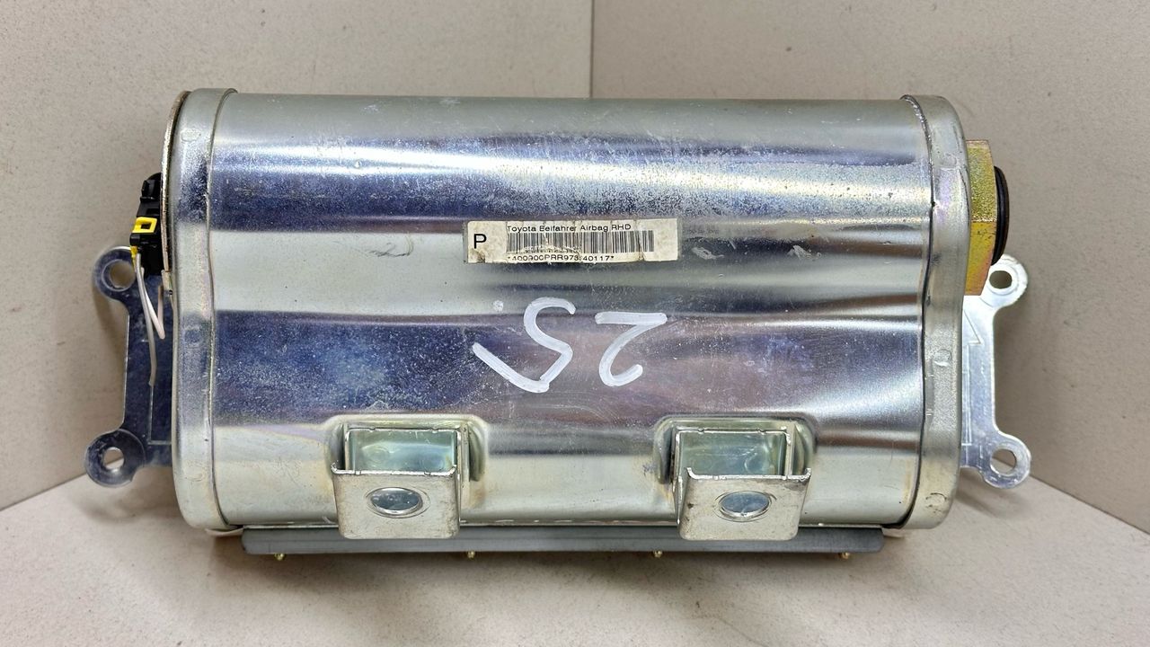 подушка безопасности пассажира Toyota Avensis 1 поколение (T220) 1998, 73970-05030LHD, 73970-05040RHD - фото №1