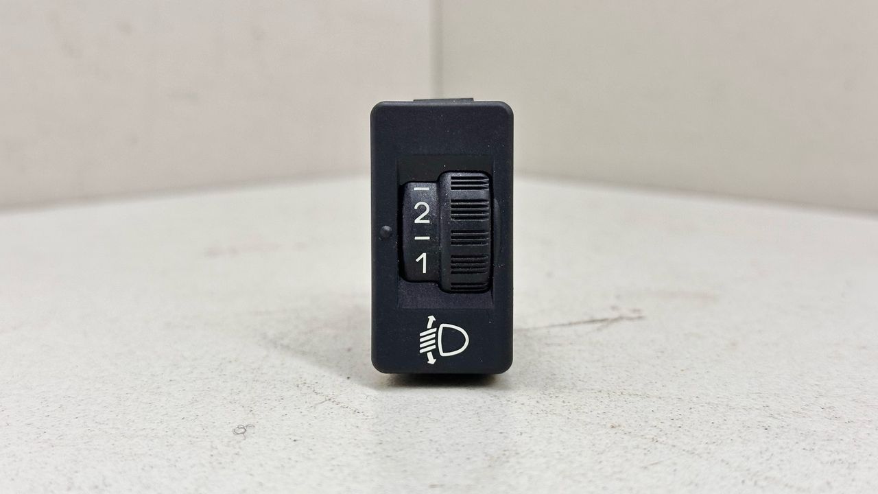 кнопка корректора фар Peugeot 1007 1 поколение 2005, 1.4 л., HDi, 8HZ (DV4TD), дизель, 5МКПП, серебристый, хетчбэк 3 дв., 96384422XT, 96366692XT - фото №1
