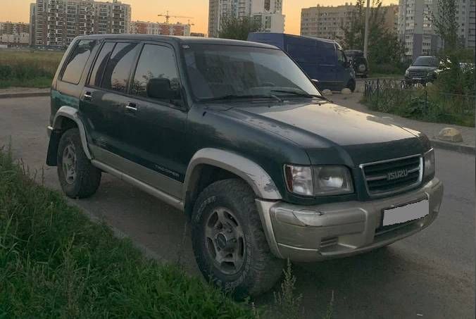 стекло двери задней правой Isuzu Trooper 2 поколение 1994