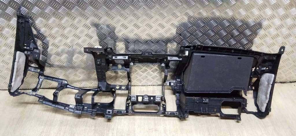бардачок Toyota Prius 2 поколение 2005, 1.5 л., бензин, АКПП, черный, хетчбэк 5 дв., передний привод, 55303-47020 - фото №1