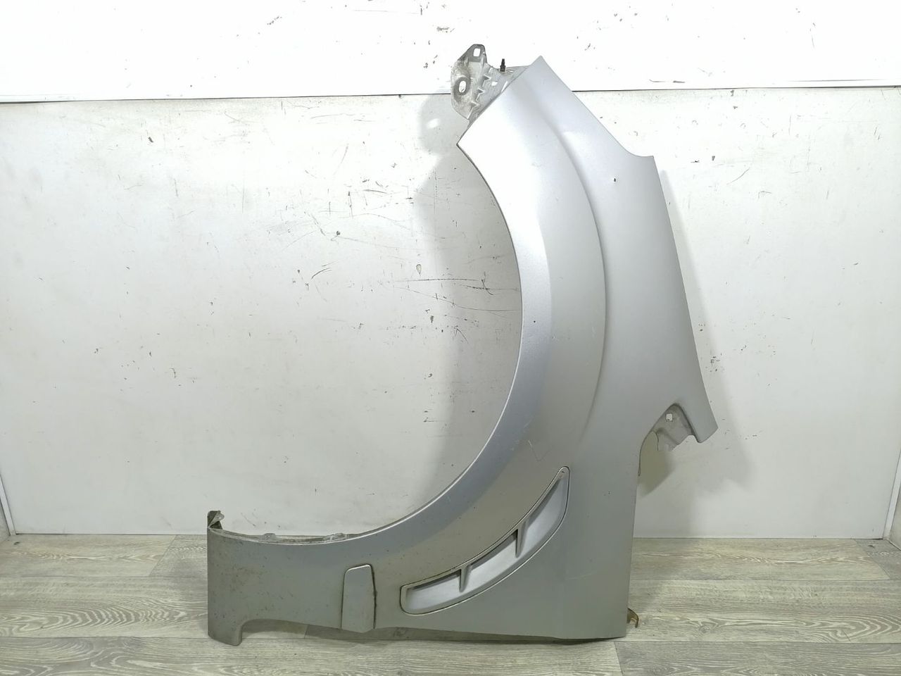 крыло переднее левое Ford S-Max 1 поколение 2006, 1.8 л., TDCi, дизель, 6МКПП, серебристый, минивэн, передний привод, 1712811 - фото №1
