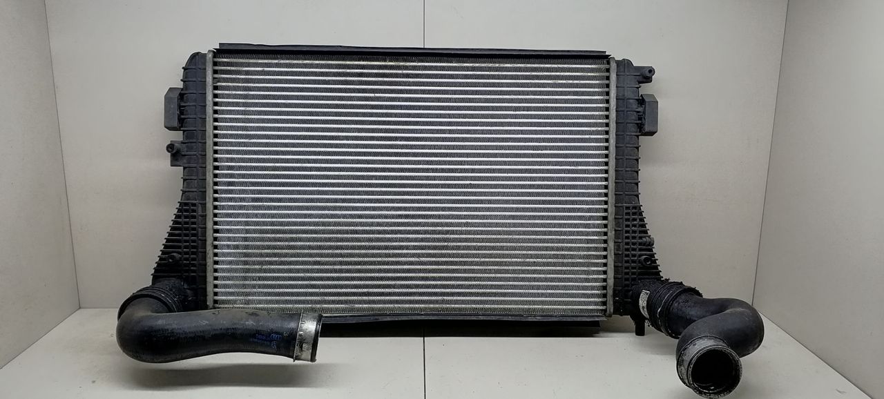 интеркулер Skoda Octavia 2 поколение (A5) 2004, 1.9 л., TDi, BJB, дизель, 5МКПП, темно-серый, хетчбэк 5 дв., передний привод, 1K0145803E - фото №1