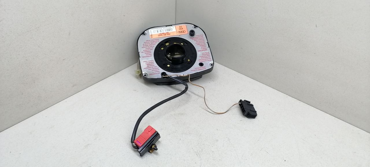 датчик угла поворота руля Audi A4 B5 1996, 1.9 л., TDi, AHU, дизель, 5МКПП, зелёный, седан, 4D0951543D, 097139121 - фото №1
