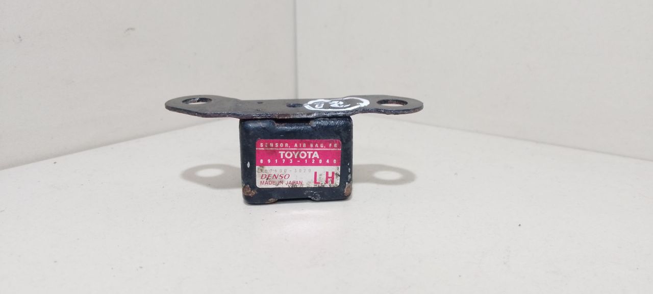 датчик удара Toyota Corolla 8 поколение (E110) 1998, DENSO, 89173-12040, 187600-3020 - фото №1