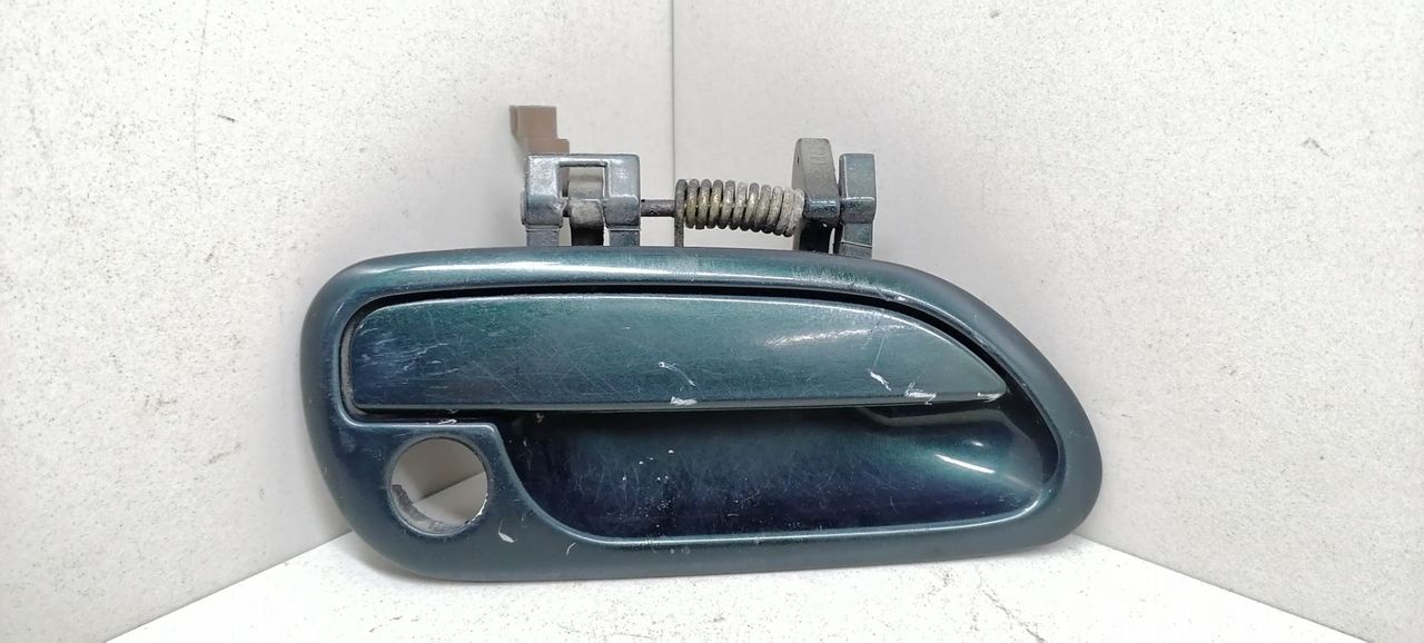 ручка наружная Subaru Outback 2 поколение BH9 2002, 2.5 л., i, бензин, АКПП, зеленый, универсал, полный привод, 61022AE120QQ - фото №1