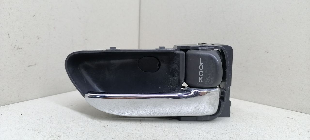 ручка внутренняя передняя правая Subaru Outback 2 поколение BH9 2002, 2.5 л., i, бензин, АКПП, зеленый, универсал, полный привод, 61051AE000ML, 61051AE001ML - фото №1