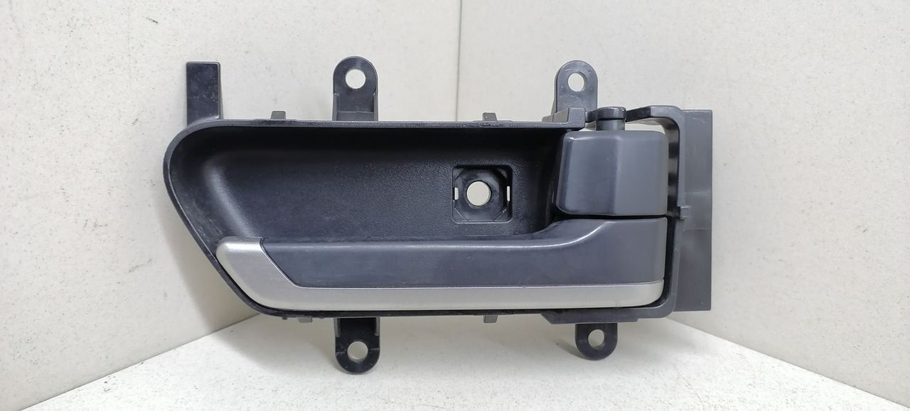ручка внутренняя задняя правая Nissan Murano Z50 2005, 3.5 л., i, VQ35DE, бензин, АКПП, серый, внедорожник 5 дв., полный привод, 80670CC20B - фото №1
