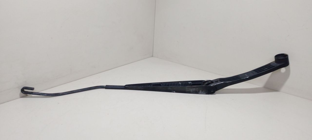щеткодержатель (поводок стеклоочистителя, дворник) Subaru Outback 2 поколение BH9 2002, 2.5 л., i, бензин, АКПП, зеленый, универсал, полный привод, 86532AE030 - фото №1