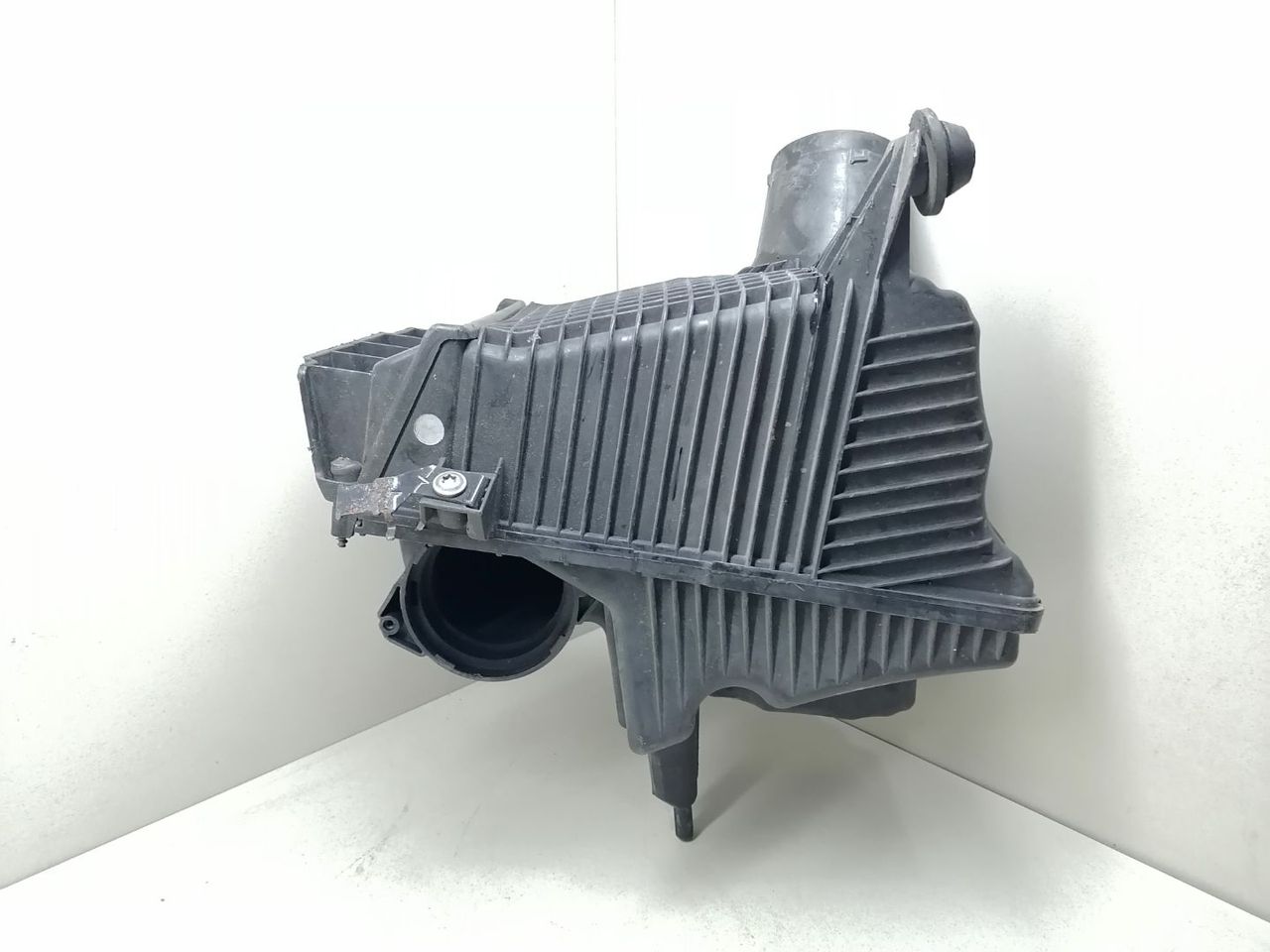 корпус воздушного фильтра Renault Megane 2 поколение 2005, 1.9 л., DCi, дизель, 6МКПП, синий, универсал, передний привод, H8200176559, 4610085903, 4603885902, 8200545280, 8200545282 - фото №1