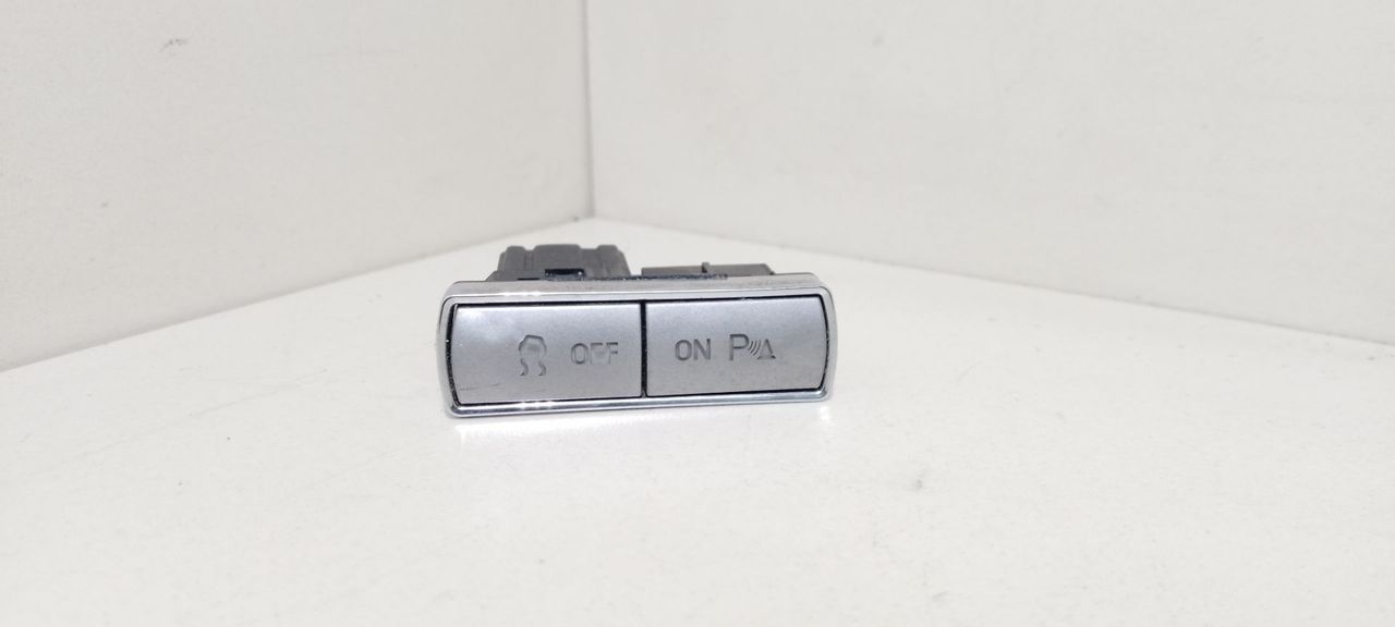 кнопка ASC / ESP Ford S-Max 1 поколение 2006, 1.8 л., TDCi, дизель, 6МКПП, серебристый, минивэн, передний привод, 6M2T, 2C418BD - фото №1